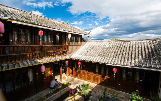 Travel Around the World Inn