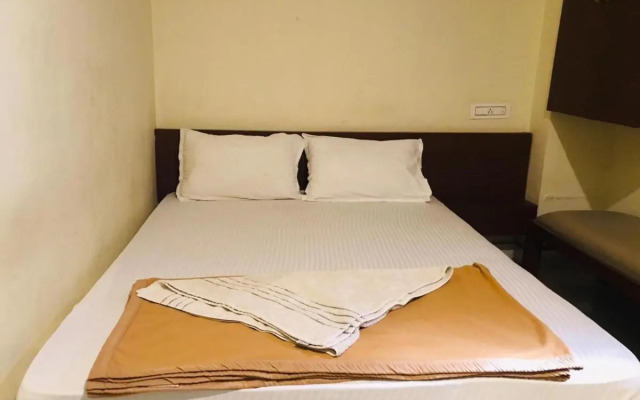 STAYMAKER Bright Palace Residency