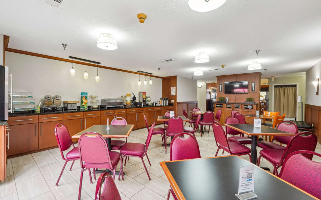 Quality Inn & Suites