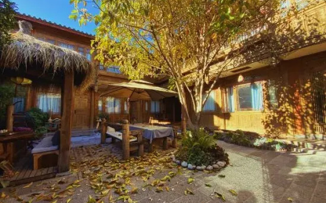 Yunmengze Hostel