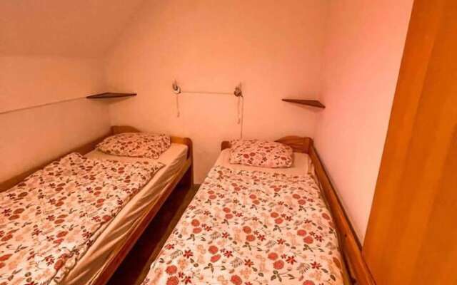 Lovely 2-bedroom House in Terme Catez