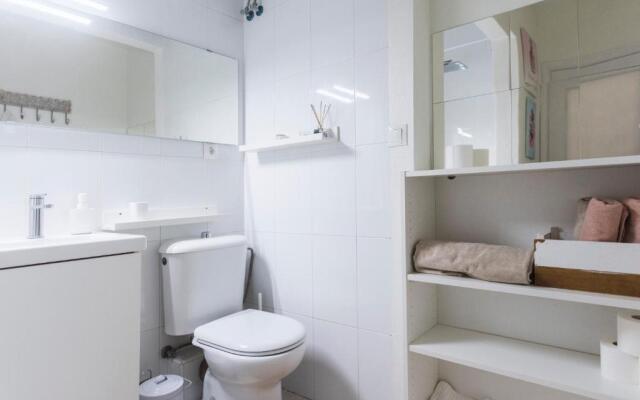 Estudio Plaza de la Laguna by Dulce