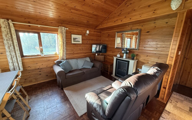 Oak Lodge