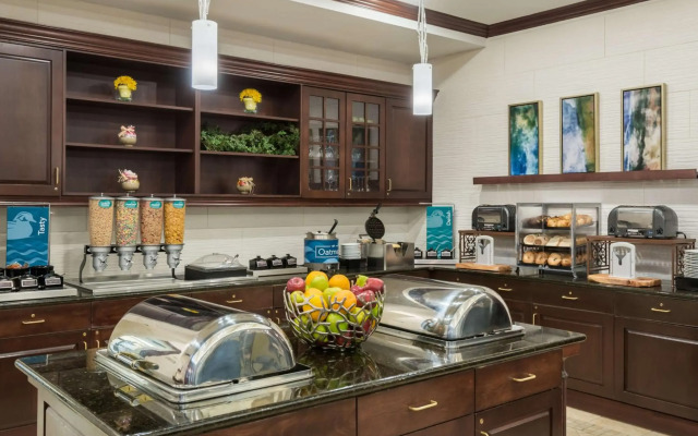 Homewood Suites by Hilton Holyoke-Springfield/North