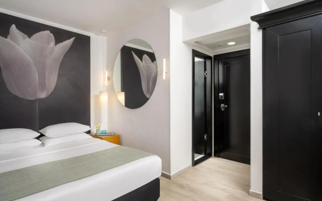 The Savoy Tel-Aviv, Sea Side