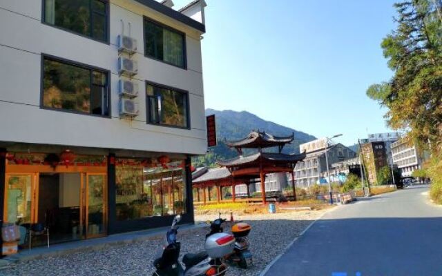 Sanqingshan single family house