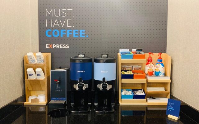 Holiday Inn Express Hotel & Suites Calgary by IHG