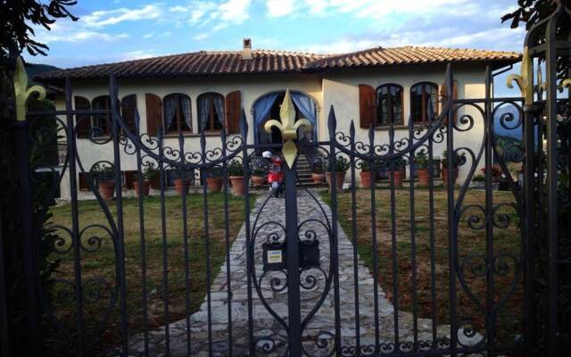 Welcome to Lush Tuscany and Beautiful Villa Adriano