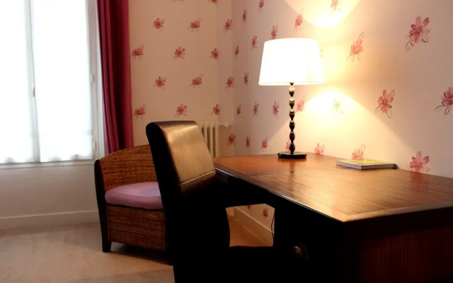 Hôtel les Aubépines