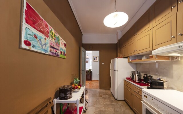 3 Bedroom Apt Near Acropolis Museum by Villarentals.Gr