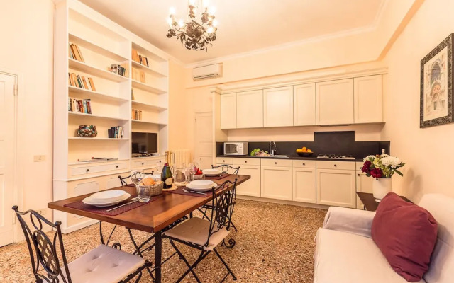 Ca' Grassi 2 Charming Balcony