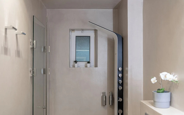 Elena SeaFront Luxury Apartments