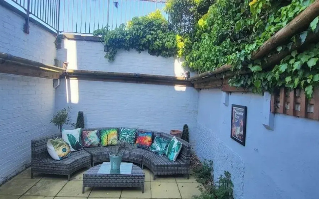 Whole House with Garden