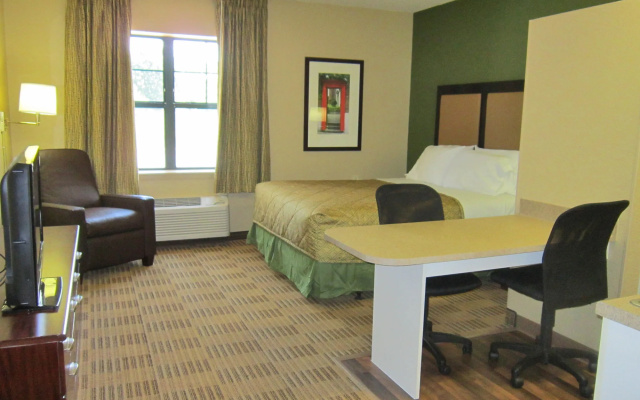 Studio 6 Extended Stay Rochester Greece NY