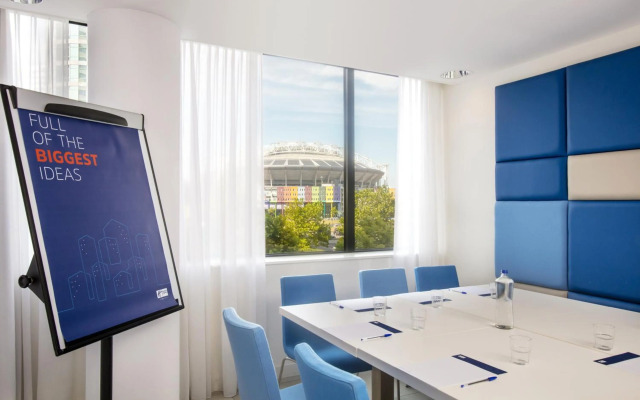 Holiday Inn Express Amsterdam - Arena Towers by IHG
