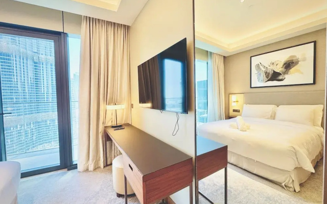 Venduras Skyline 3BR at Address Opera