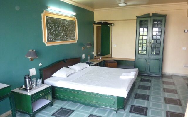 Hotel RutuGandh Heritage