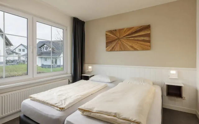 Restyled Villa with 4 Bathrooms & Sauna near River Moselle