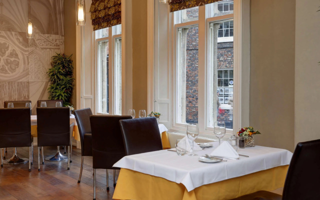 Dean Court Hotel
