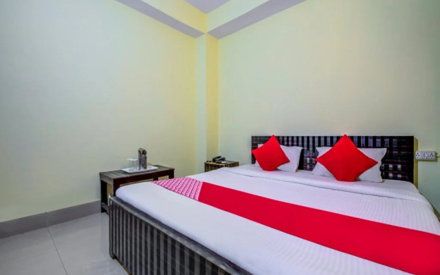 Hotel Deshbandhu By OYO Rooms