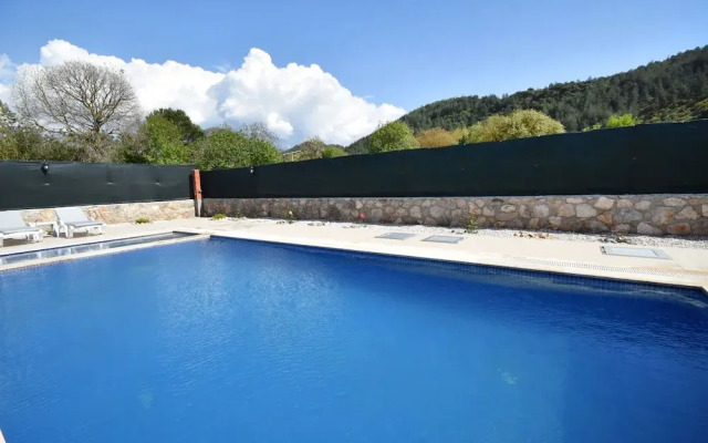 Villa Hoca by Helaltatilvillari