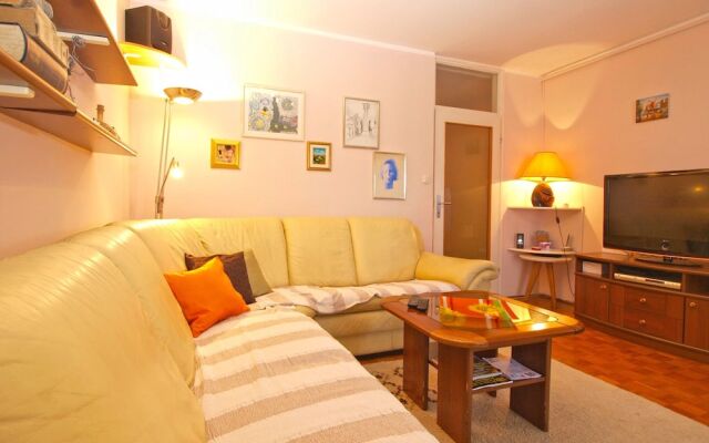 Apartment 1635