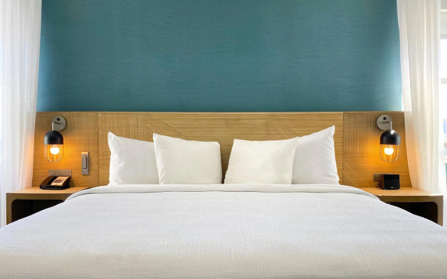 Marseilles Beachfront Hotel