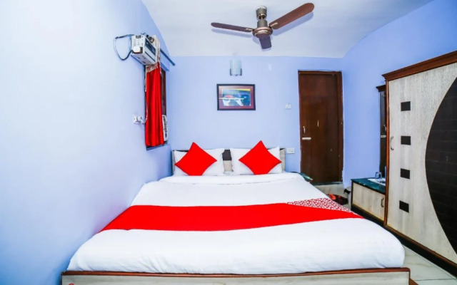 SR Inn By OYO Rooms