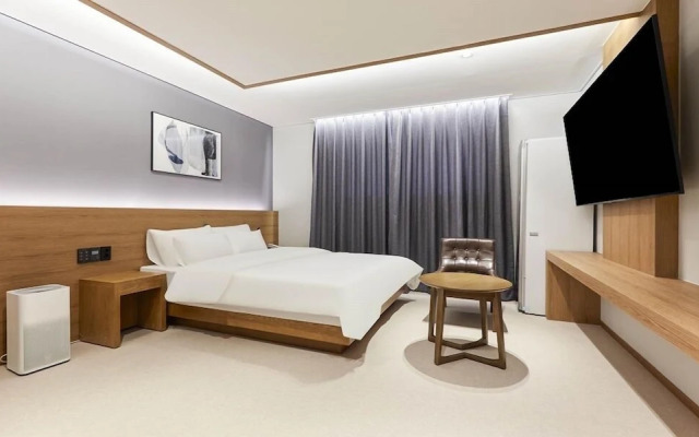 Wonju Central Hotel