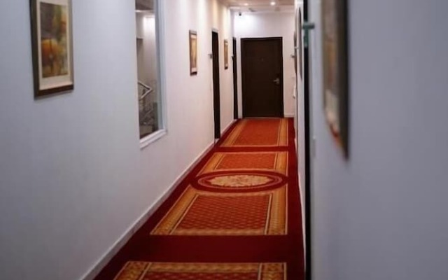 Faletti's Grand MM Alam Road