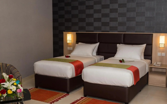 Florida Square Hotel