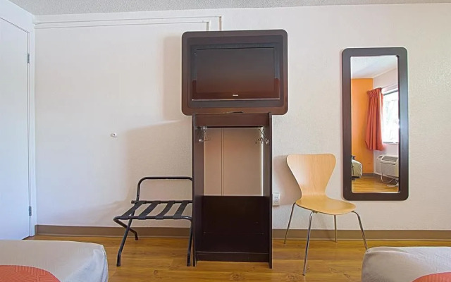 Motel 6 East Brunswick, Nj