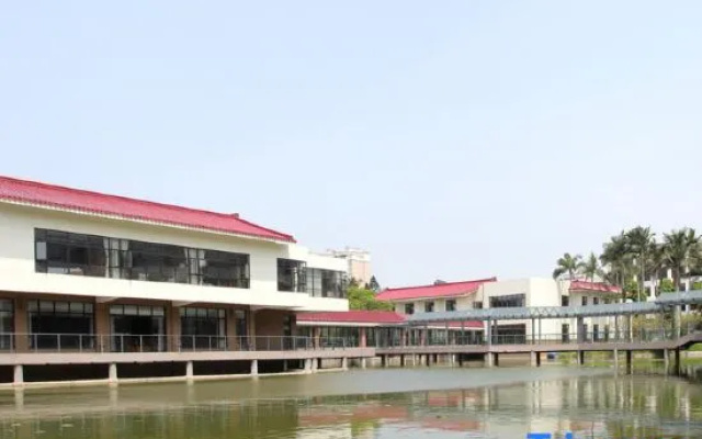 Yingbin Hotel