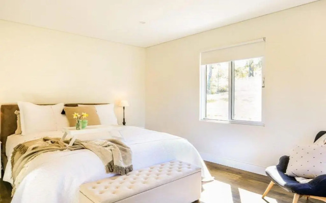 Amaroo - modern, luxurious and chic