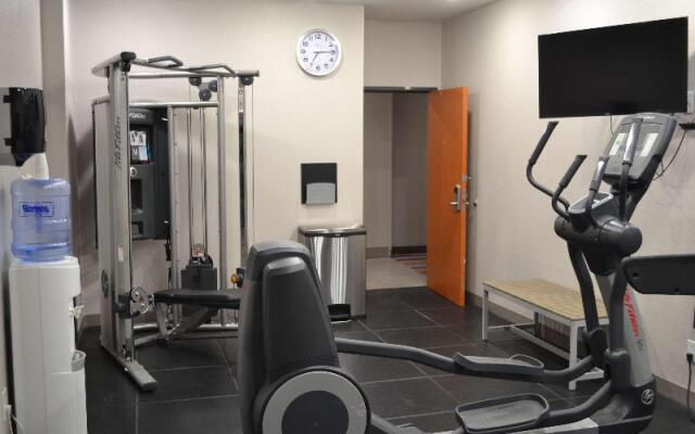 Country Inn & Suites  Fairview Heights IL