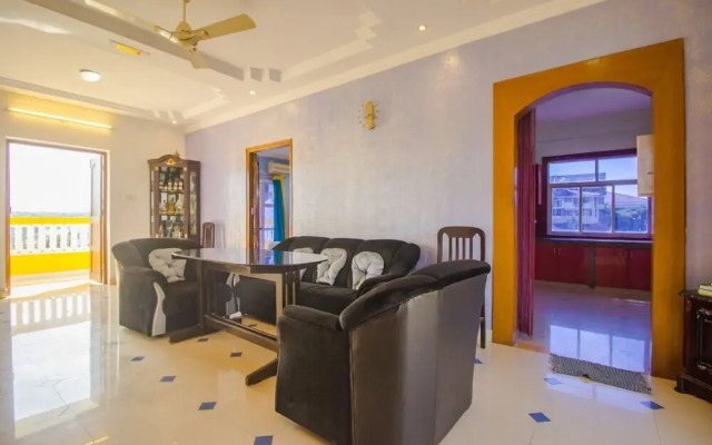 OYO 18739 Home Spacious 2BHK Sangolda