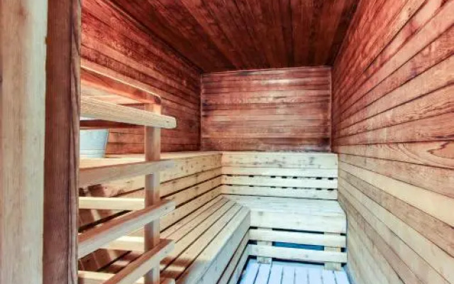 Bay Point Lakefront 1B Down