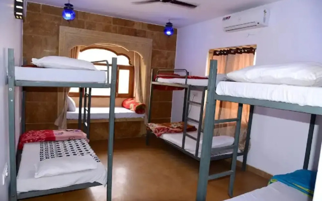 Goroomgo Wonbin Safari Jaisalmer