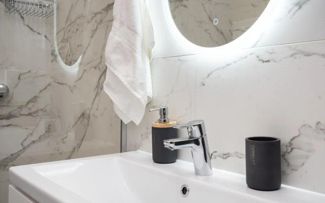 Glamour Apartments 8