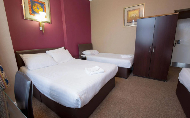 Rossmore Hotel