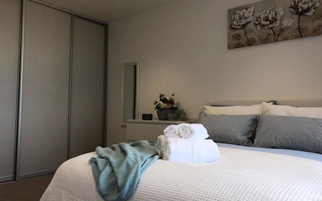 Stunning one bedroom apartment by Creatick