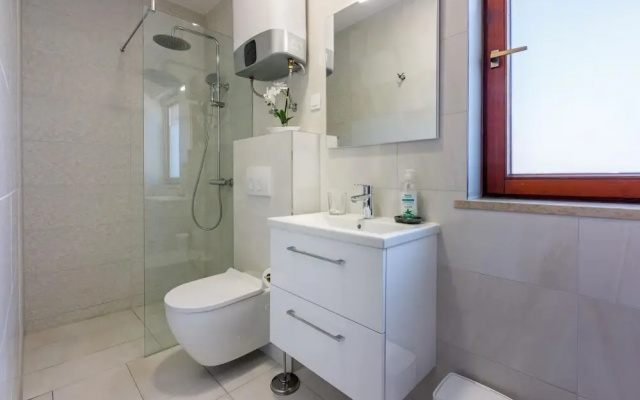 Apartment Damir 4 1 1 pax