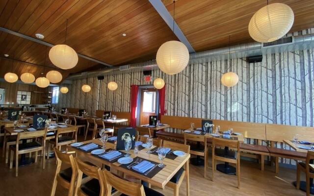 Buttermilk Falls Inn