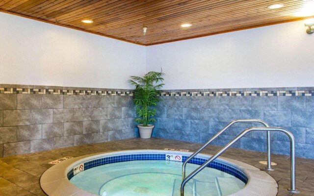 Quality Inn & Suites Keokuk North