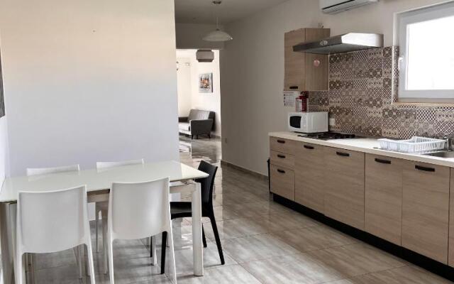 F3-1 Double room with private bathroom and balcony