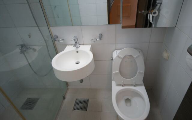 The New Joy House Gongdeok