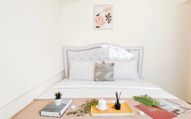 Modern Touch 2Br Apartment At Meikarta