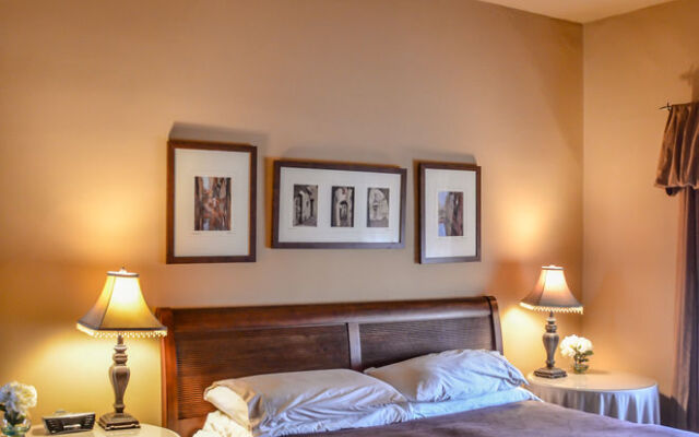 Inn at the Villa