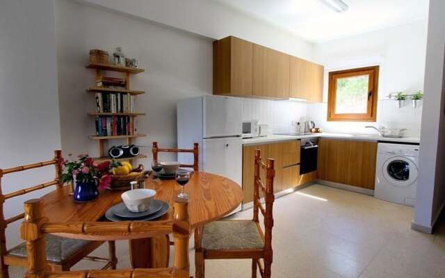 Skeleas Pissouri Apartments