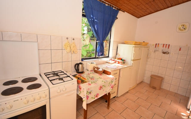 Room Smilje - good location & parking: R1 Orebic, Peljesac peninsula